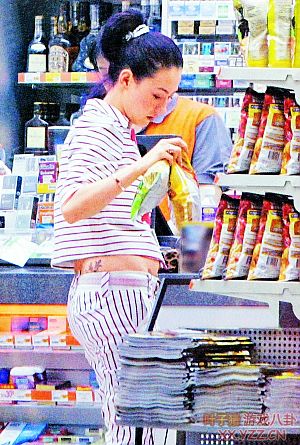 图揭娱乐圈女星吓人失败着装
